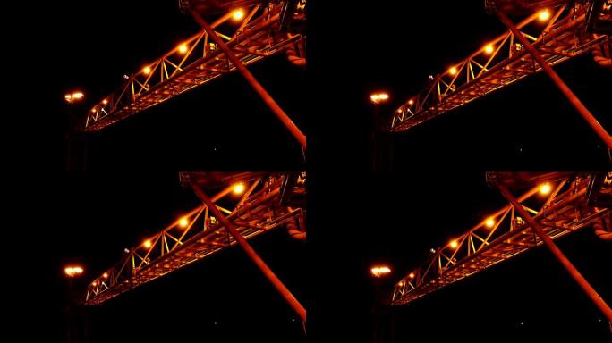 火炬桥海上油气中央处理平台上的火炬烟囱着火，同时燃烧有毒物质并释放过程4k镜头的压力