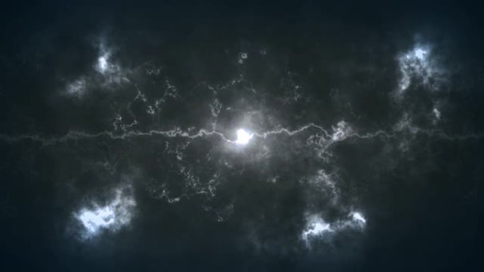 抽象背景夜空和云美丽的动画点亮，在暴风雨中飞行。