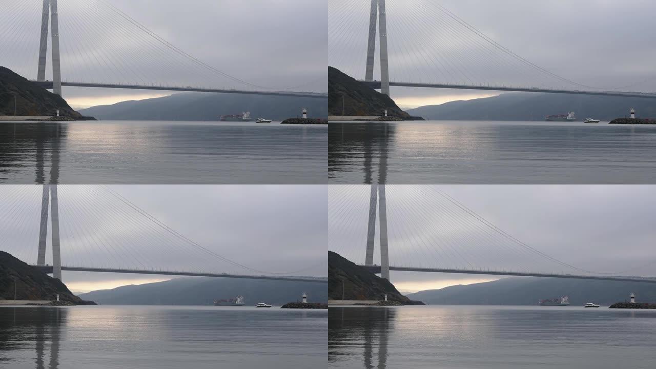 伊斯坦布尔博斯普鲁斯海峡的Yavuz苏丹塞利姆桥