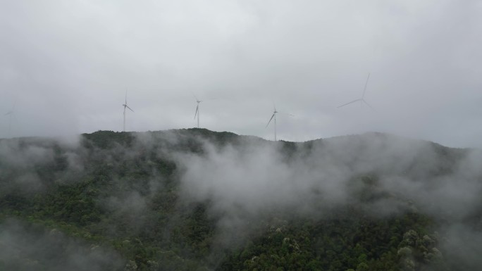 深山云雾缭绕   雨中航拍俯瞰大地山脉