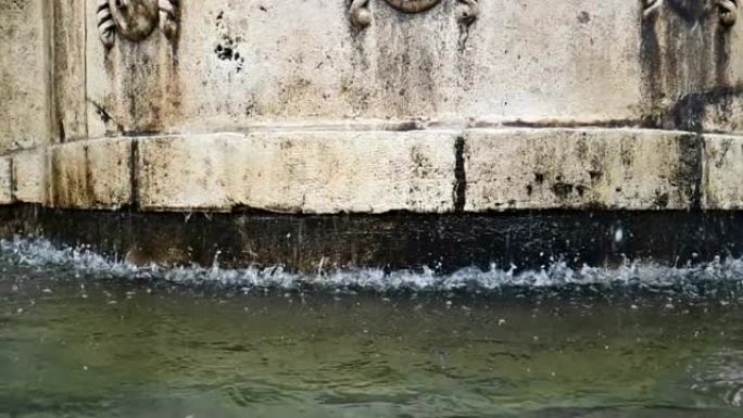 马特拉的老喷泉，水掉下来，水滴反弹，历史古迹和旅行