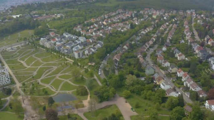 春季在德国斯图加特的基勒斯贝格附近进行空中飞行。