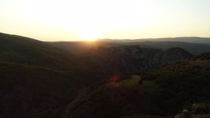 日落时的尼舍瓦茨峡谷