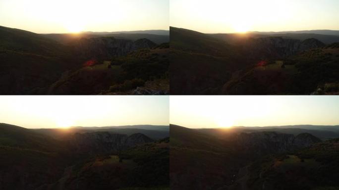 日落时的尼舍瓦茨峡谷