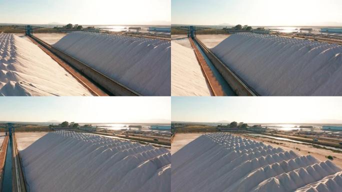 沙漠中工业提取盐的鸟瞰图，盐堆