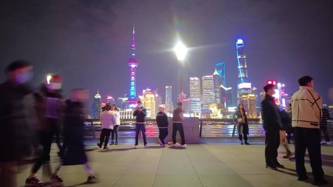 上海外滩游客人流延时摄影夜景视频素材