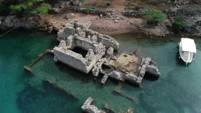 废墟的鸟瞰图/埃及艳后的浴湾 (Hamamkoyu)/穆拉的 “gocek” 地区
穆格拉/土耳其1