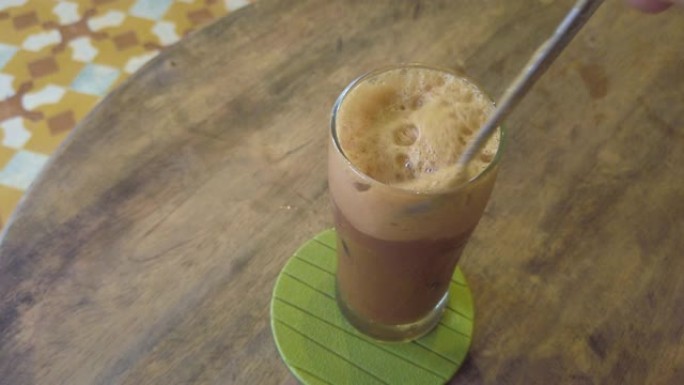 越南的冰棕色咖啡