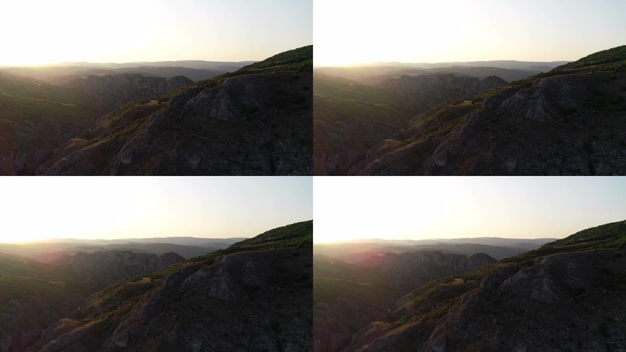 尼舍瓦茨峡谷的日落时间