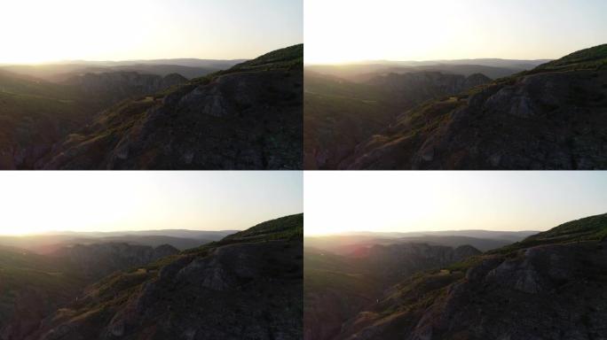 尼舍瓦茨峡谷的日落时间