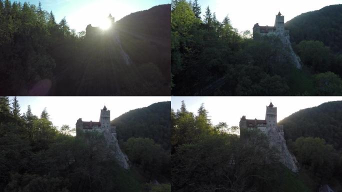 布兰城堡后面阳光照耀的鸟瞰图