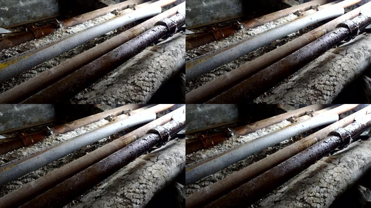 老房子地下室生锈的水管漏水