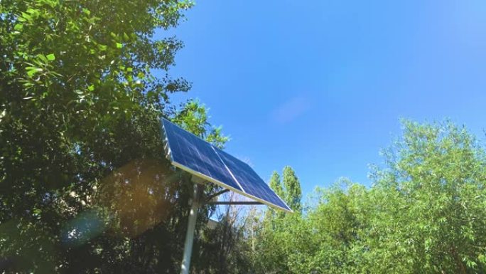 太阳能电池板吸收太阳的能量。