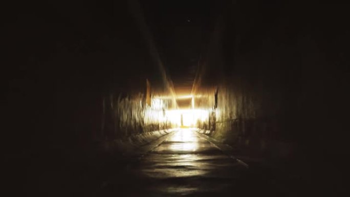 走到隧道尽头的光明
