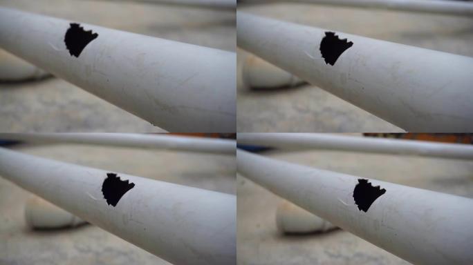 塑料水管破裂，水管变形，