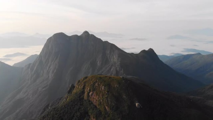 最高的南巴西雨林山脉，Pico Caratuva和Pico paran á