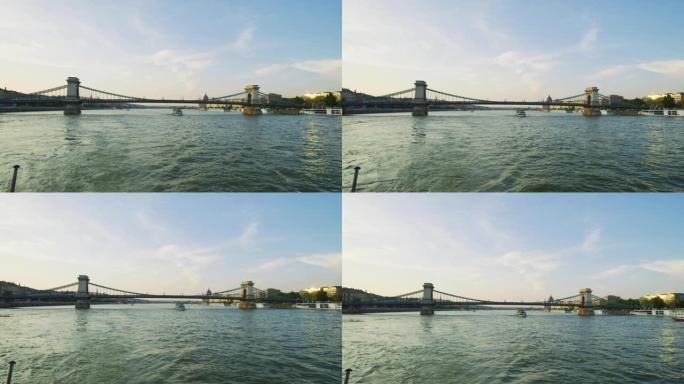 萨圣©陈义链桥与多瑙河