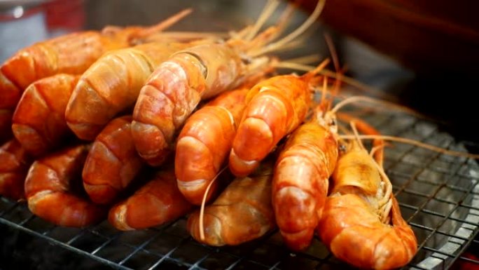 泰国街头小吃中的蒸虾