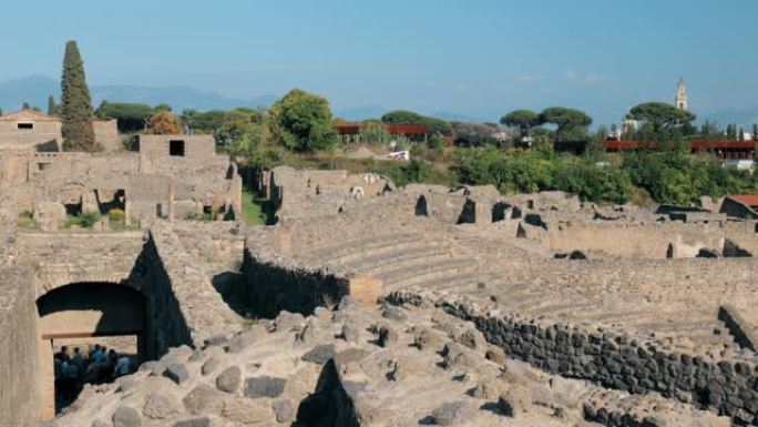 意大利庞贝。庞贝领地上的古庙De Asclepius和小剧场的遗迹