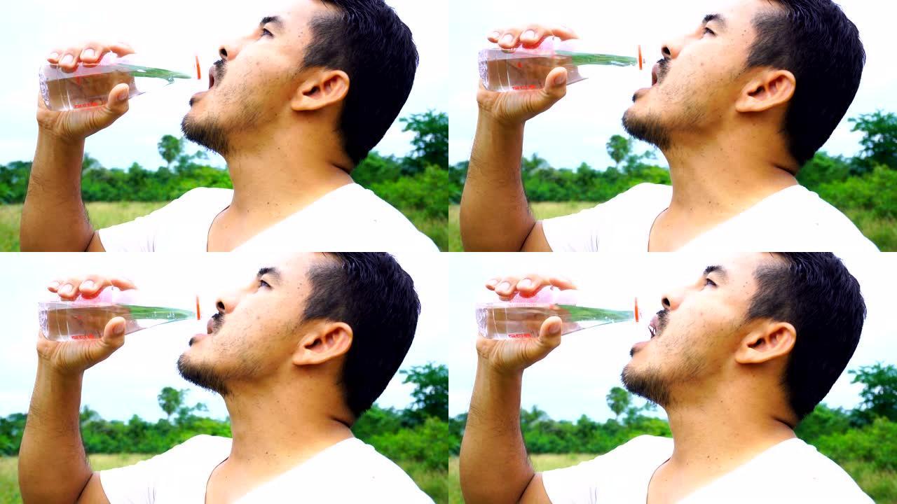一个人喝水
