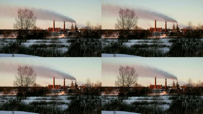 工厂烟囱冒烟的电影摄影时间流逝。