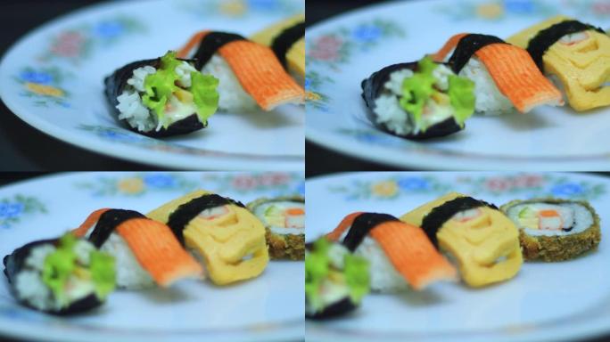 寿司是代表日本料理的最重要的菜肴。