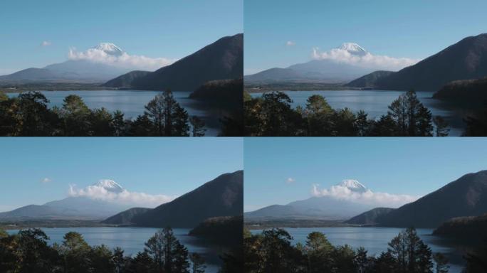 从日本山梨县本津湖看富士山