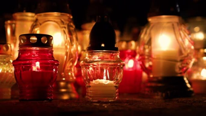 诸圣日: 蜡烛和灯笼