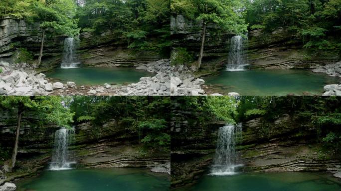 佐治亚州一个风景如画的小瀑布