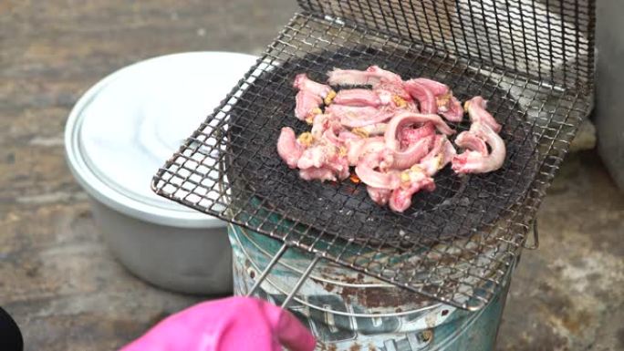 去除活鳗鱼皮后的4k近海黑鱼烧烤，Jagalchi釜山