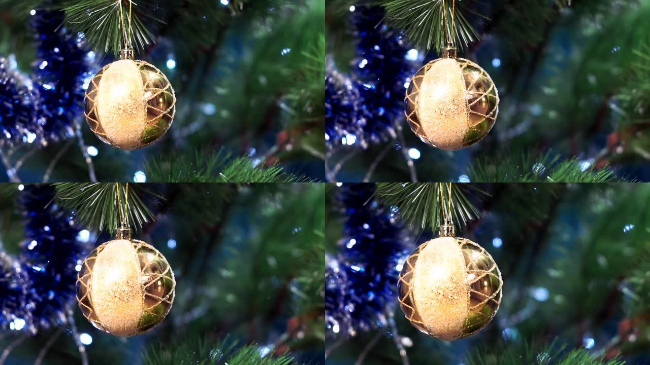 圣诞树上的黄色球