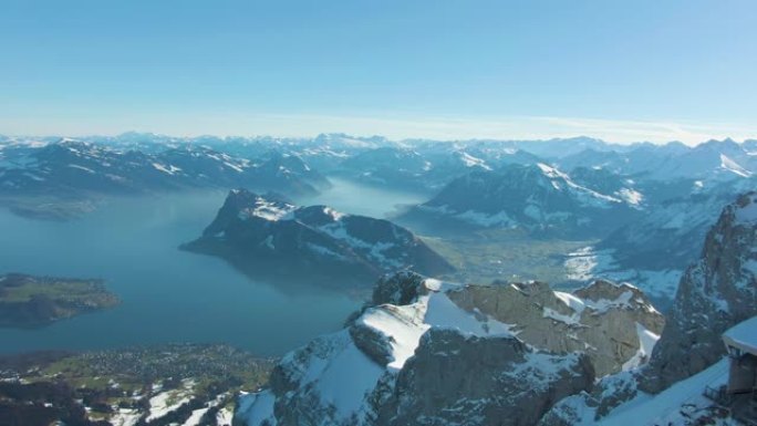 冬季早晨的皮拉图斯山和卢塞恩湖。瑞士。鸟瞰图