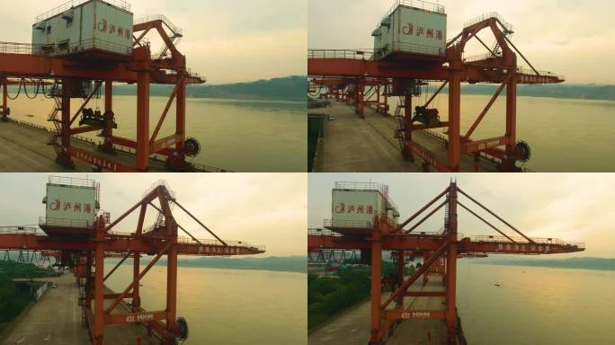 航拍港口上的吊车