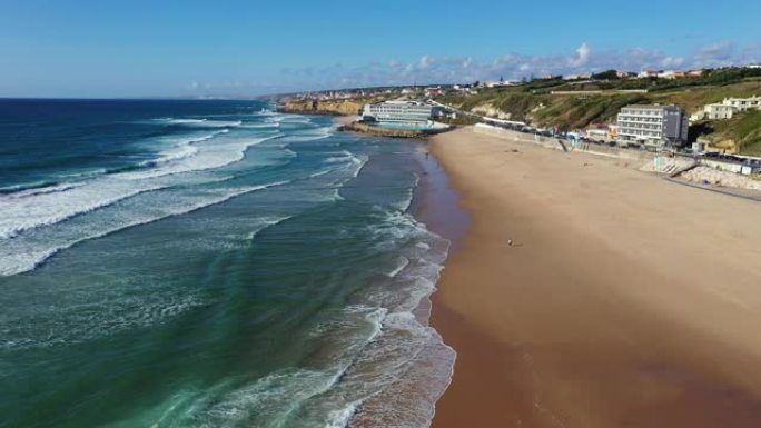 葡萄牙普拉亚格兰德海滩的日落。葡萄牙普拉亚格兰德葡萄牙海滩美丽的日落。普拉亚格兰德海滩。大西洋海滩和