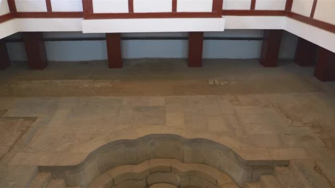 中国西安唐华清宫杨贵妃的历史文物浴池
