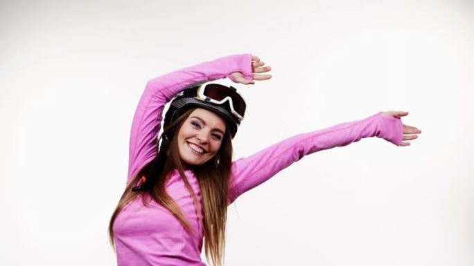 女孩穿着保暖内衣滑雪装备