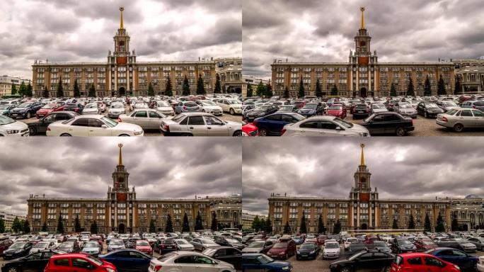 俄罗斯，叶卡捷琳堡 -- 从兴趣点德隆出发，可以看到中央广场1905年、购物中心通道和叶卡捷琳堡市政