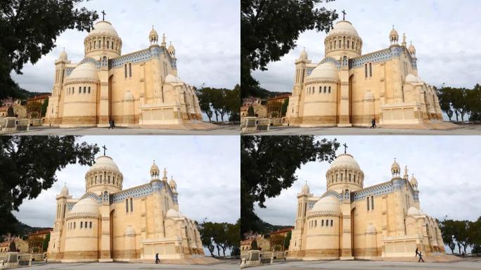 阿尔及利亚首都阿尔及尔的巴黎圣母院大教堂