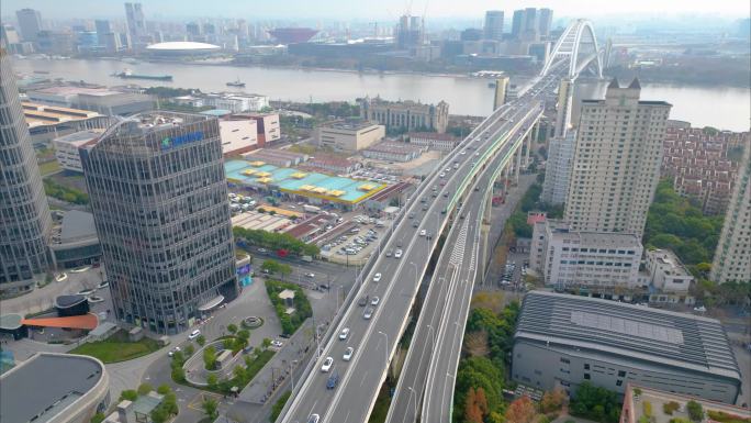 上海市黄浦江卢浦大桥车流船只延时风景视频