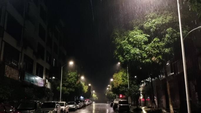 夜雨闪电 夜间大雨 夜间下雨 小巷雨景