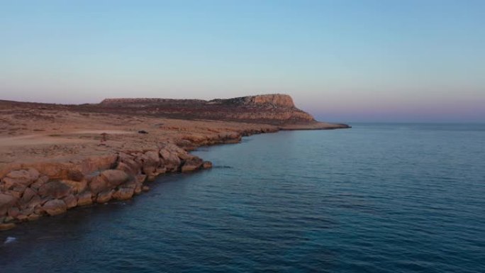 塞浦路斯的海洞