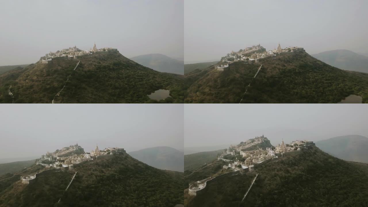 Shatrunjaya山顶上的ja那教寺庙。印度古吉拉特邦帕利塔纳 (Bhavnagar区)。