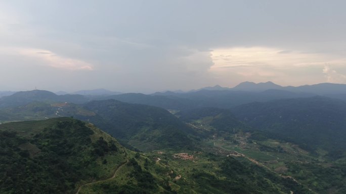 连江岚峰茶山空镜 层叠的山峰大景4k