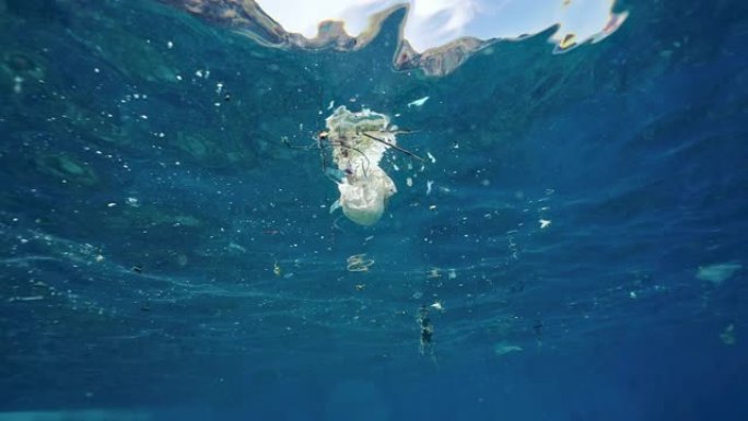 海洋环境清理中的水下塑料污染
