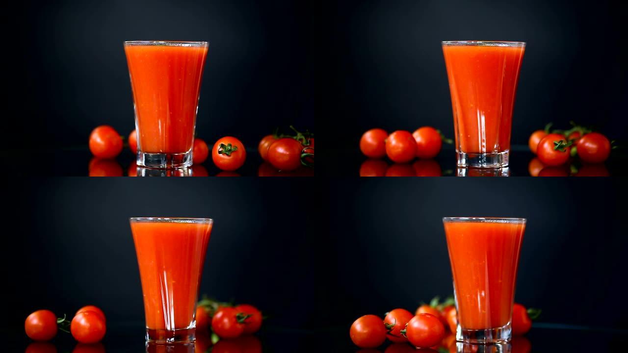自制番茄汁玻璃杯和新鲜西红柿