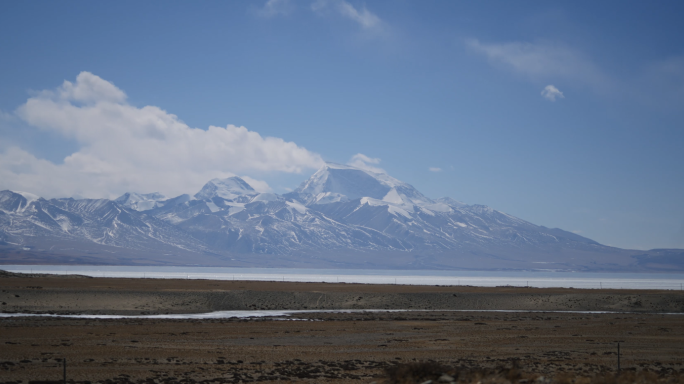 阿里玛旁雍错纳木那尼峰