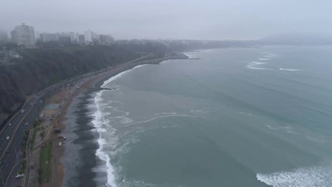 秘鲁利马米拉弗洛雷斯冬季阴天的空中无人机视图