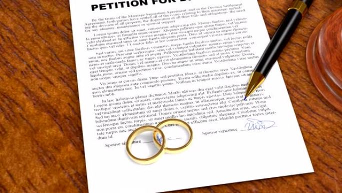 离婚请愿书签署文件，并在法官桌上正式分手