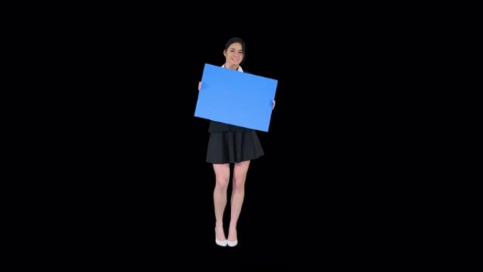 一个时髦的女人跳舞，拿着空海报，阿尔法频道