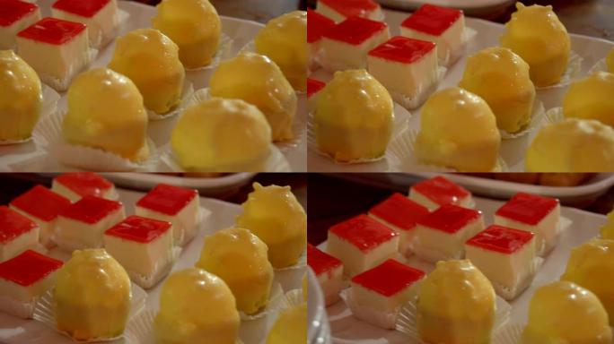 黄色和红色美味和艺术蛋糕FDV